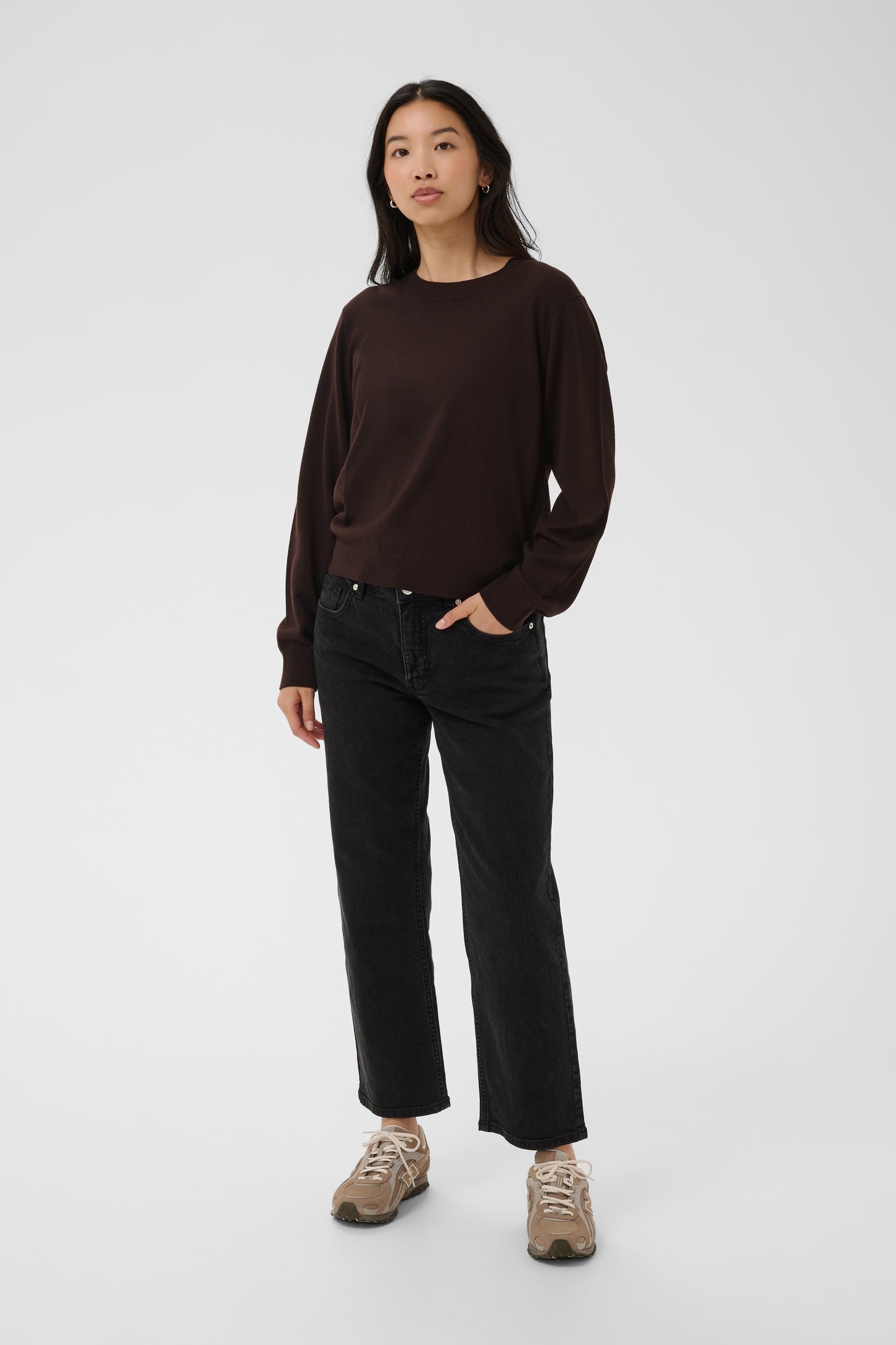 YONA CREW NECK SWEATER