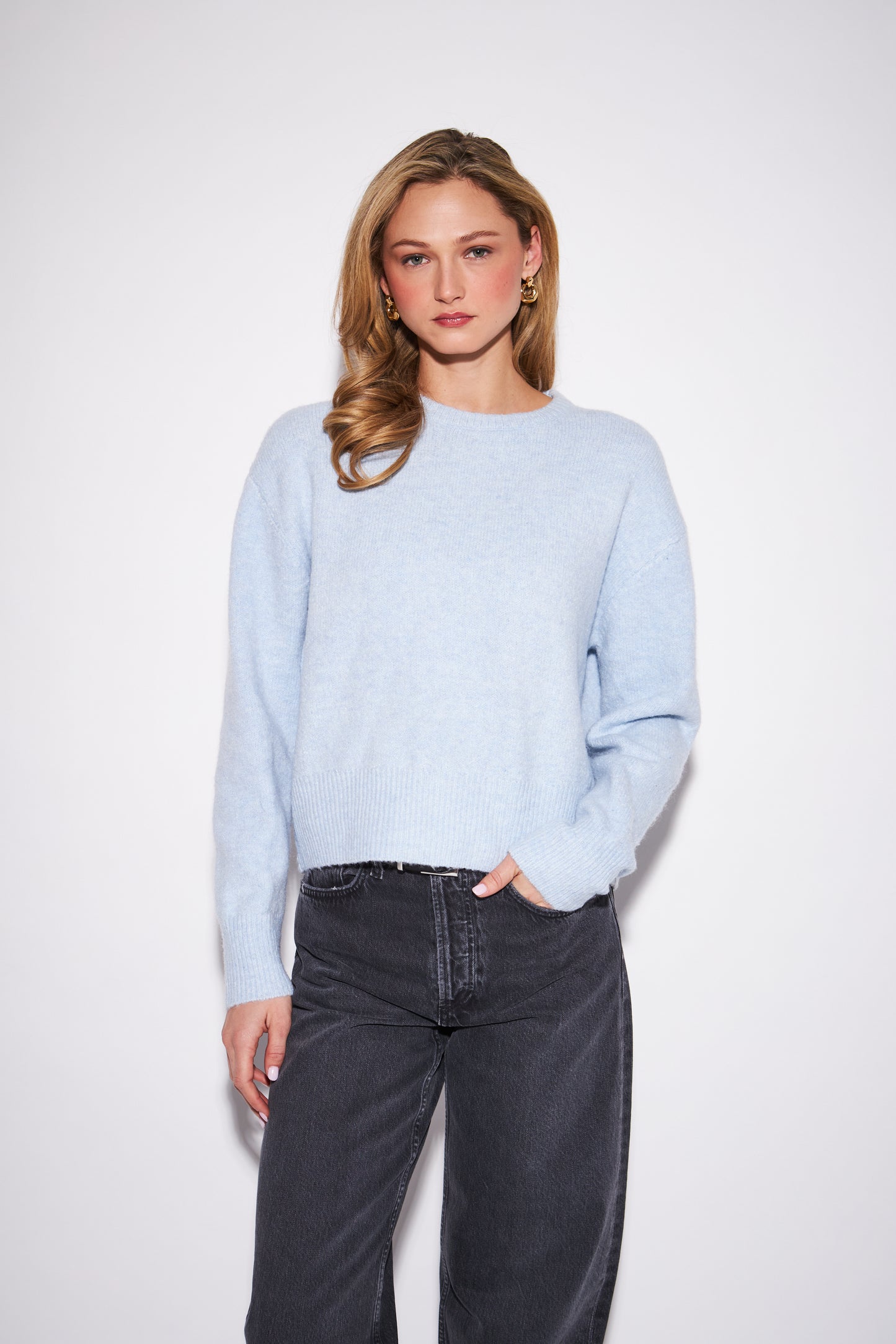 WILFRED CREWNECK SWEATER