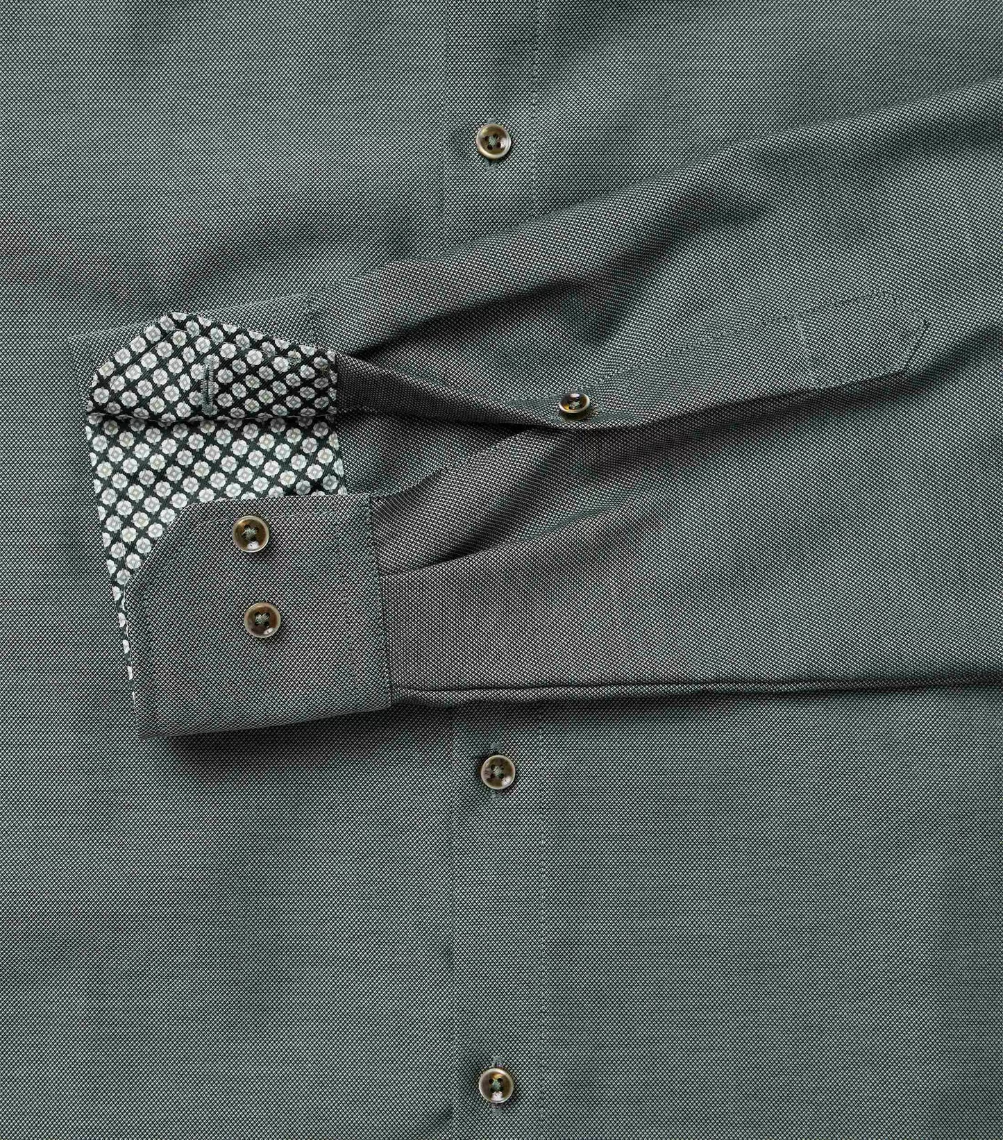 MODERN FIT TEXTURED WEAVE