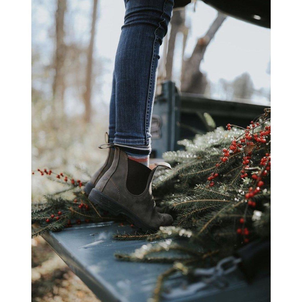 CLASSIC ROUND TOE- 585 RUSTIC BROWN-UNISEX BOOTS-BLUNDSTONE-JB Evans Fashions & Footwear
