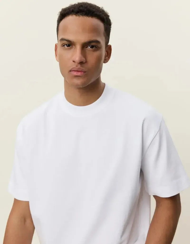 HEAVYWEIGHT T-SHIRT