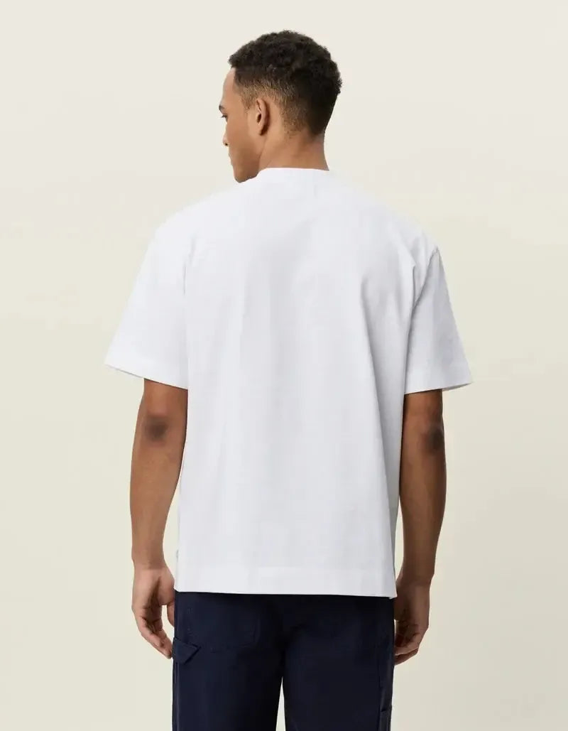 HEAVYWEIGHT T-SHIRT