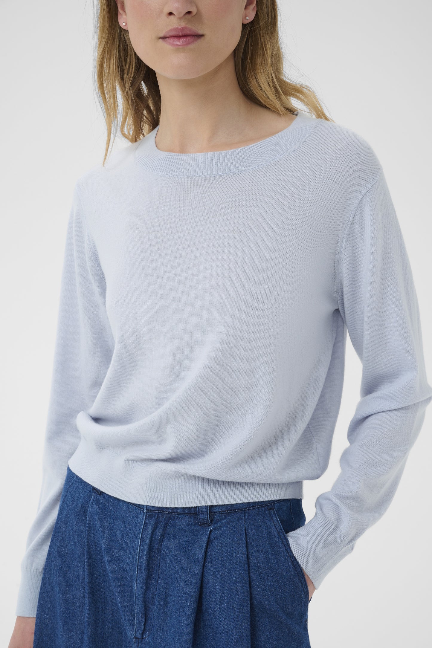 YONA CREW NECK SWEATER
