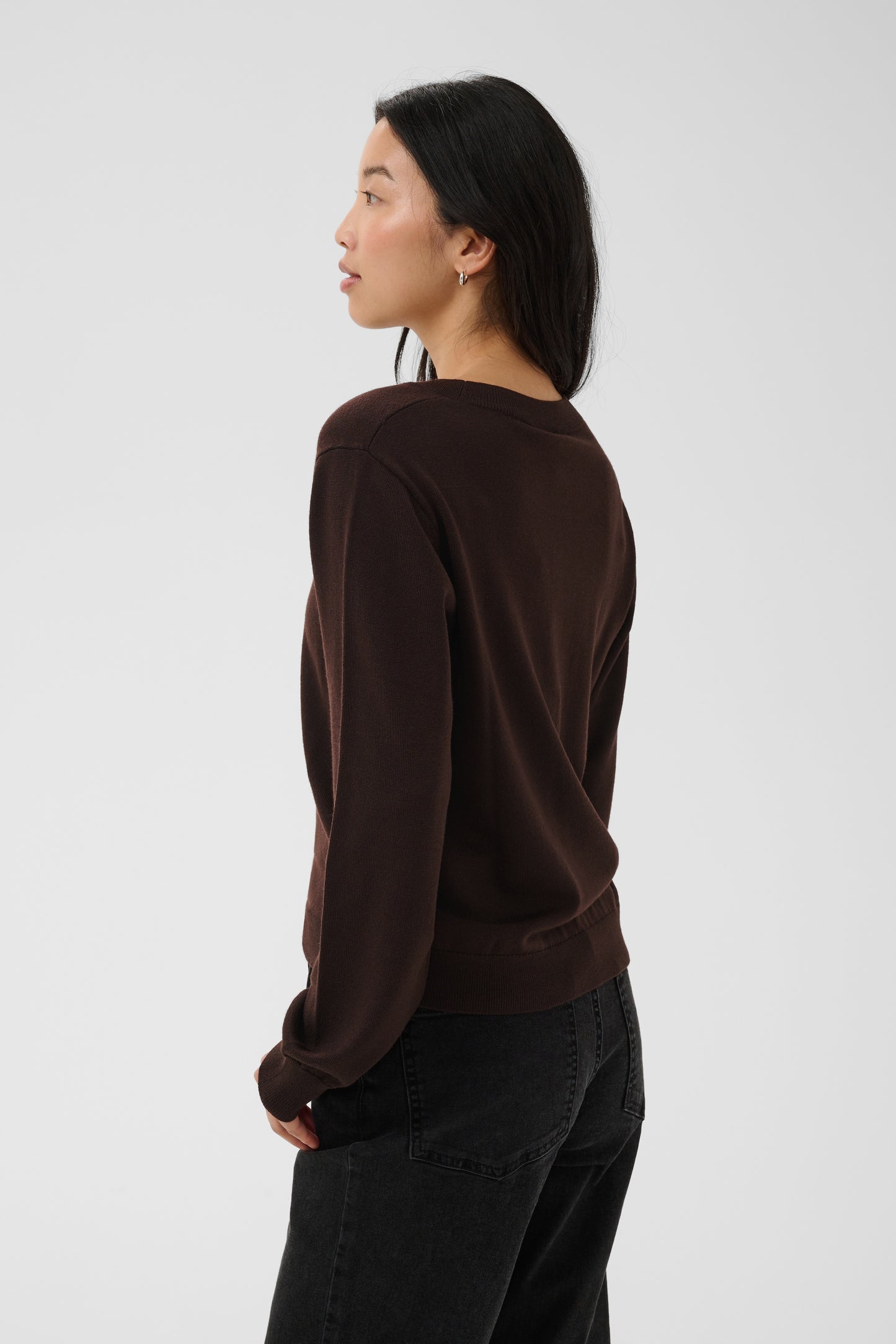 YONA CREW NECK SWEATER