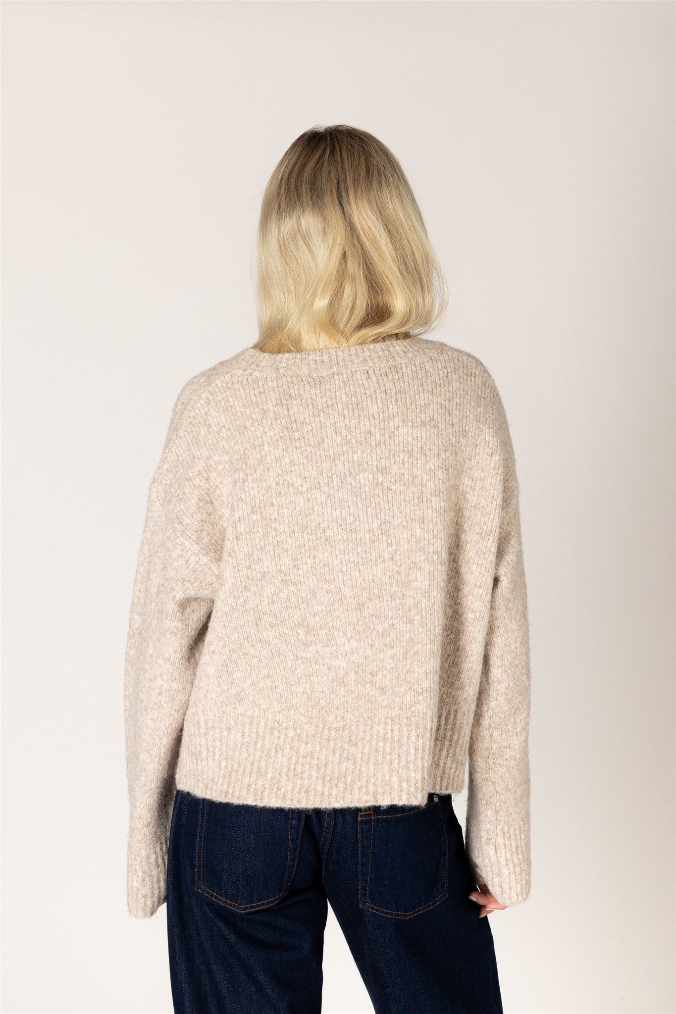 EVA LUXE CREWNECK SWEATER