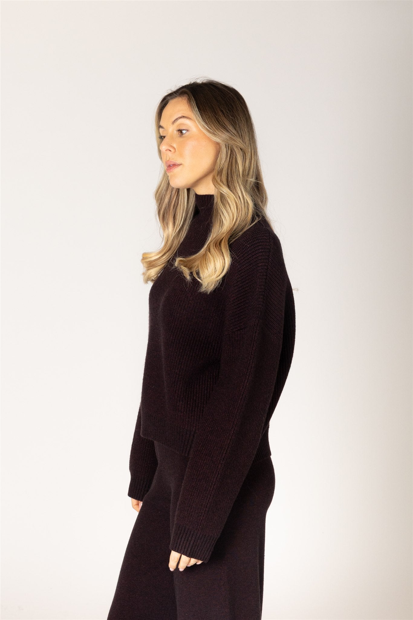 EVOLET MOCK PULLOVER