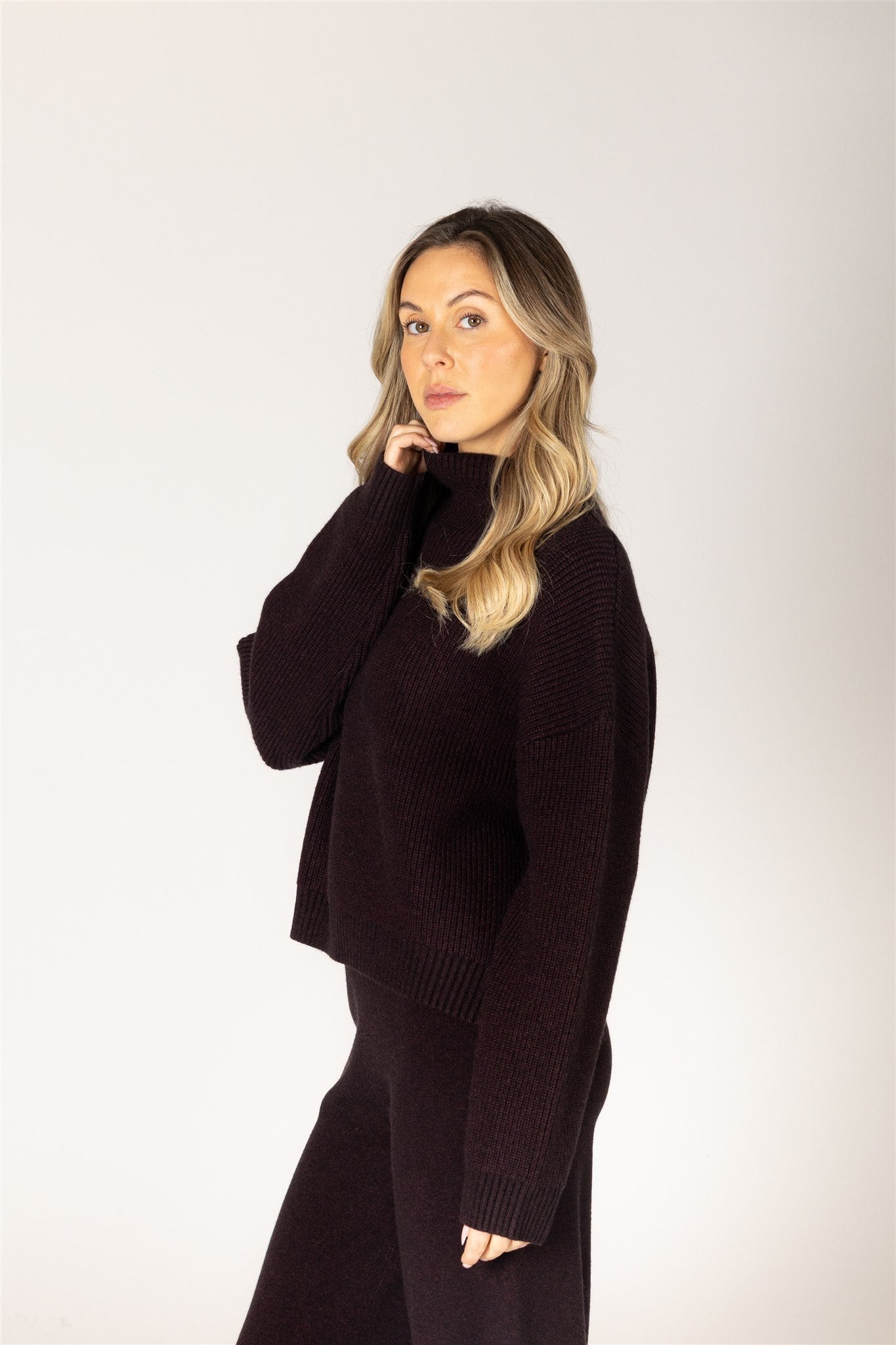 EVOLET MOCK PULLOVER