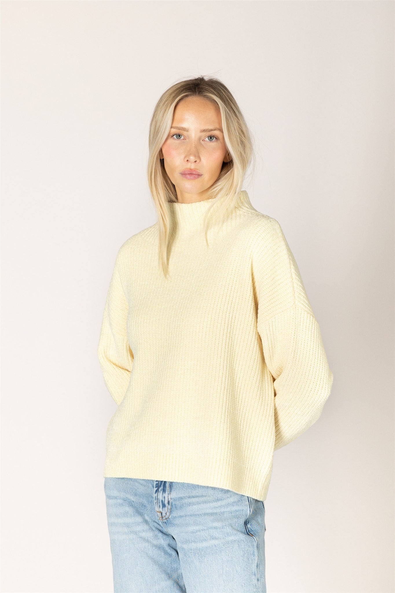 EVOLET CHENILLE MOCK RIB