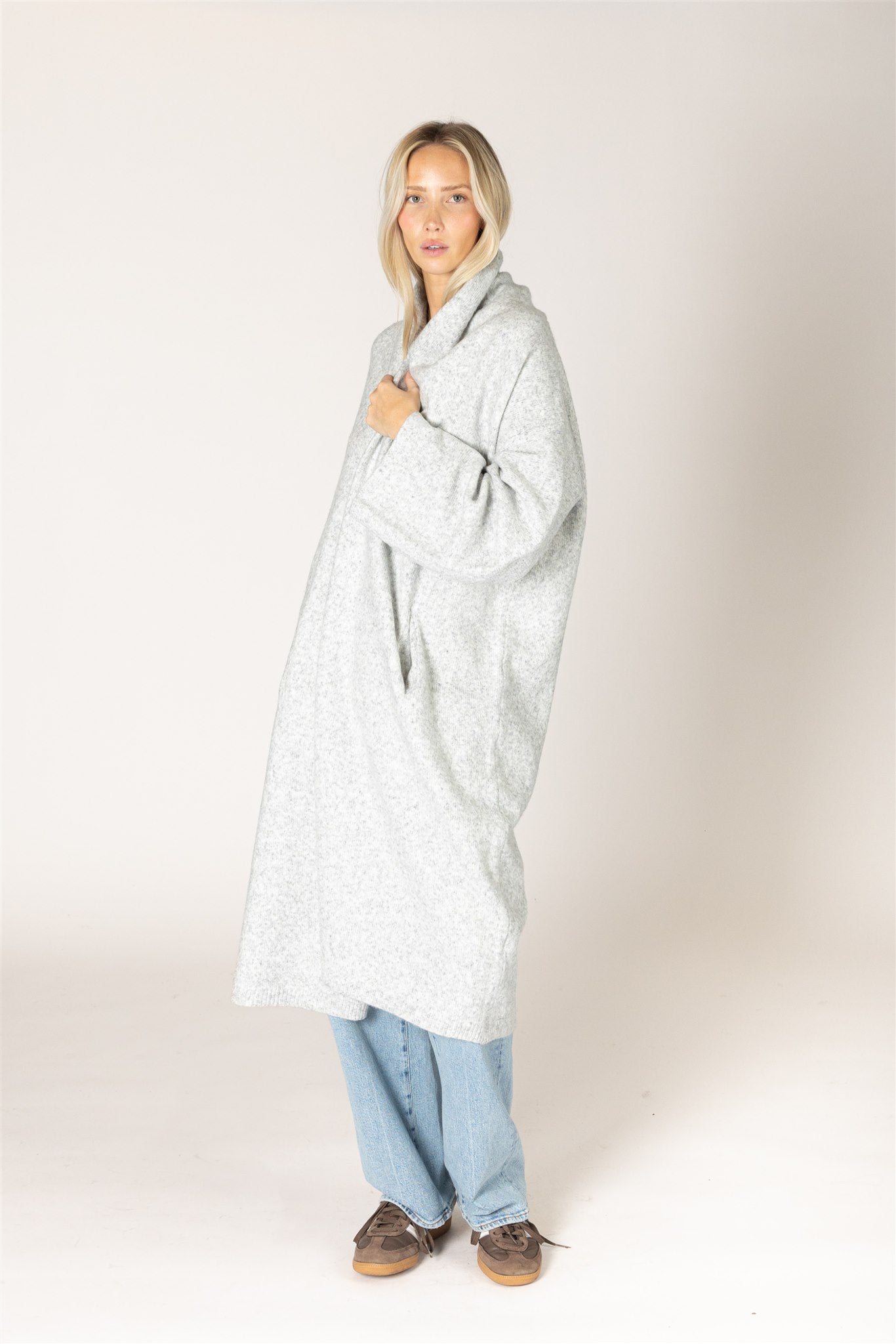HUGH LUXE OPEN CARDI