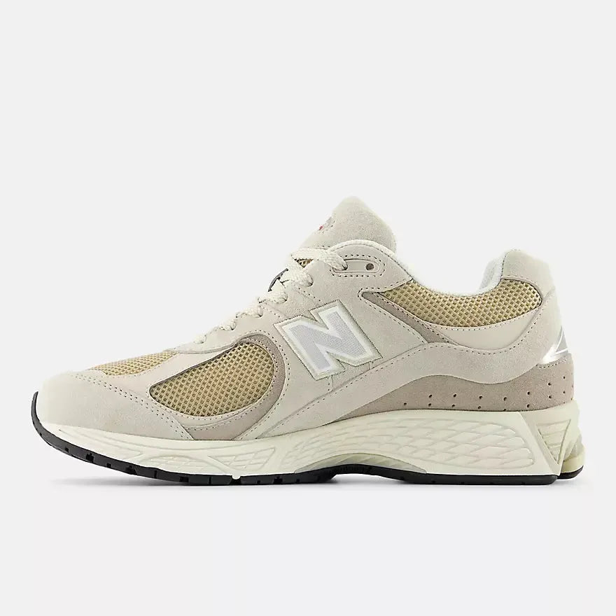 LIFESTYLE 2002'S-LADIES SNEAKERS-NEW BALANCE-JB Evans Fashions & Footwear