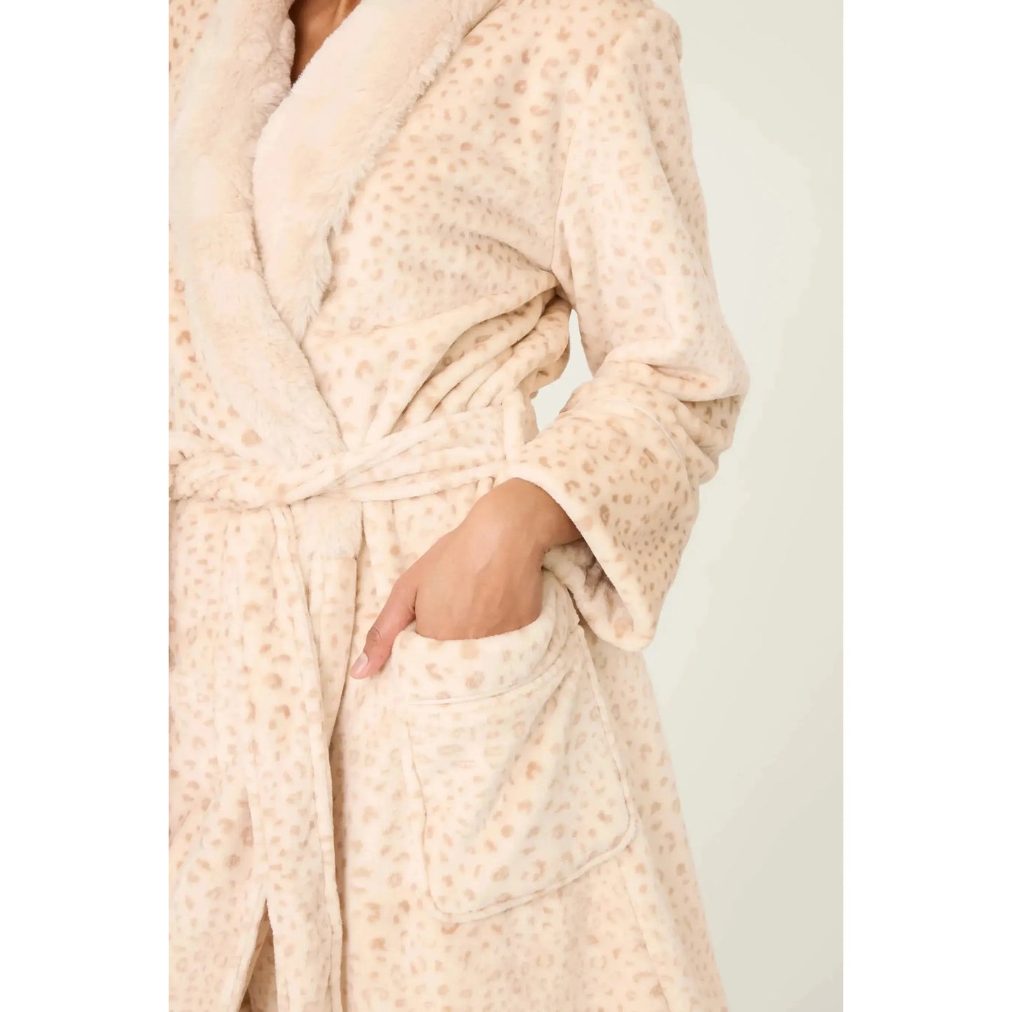 LUXE PLUSH ROBE-LADIES LOUNGE & SLEEPWEAR-PJ SALVAGE-JB Evans Fashions & Footwear