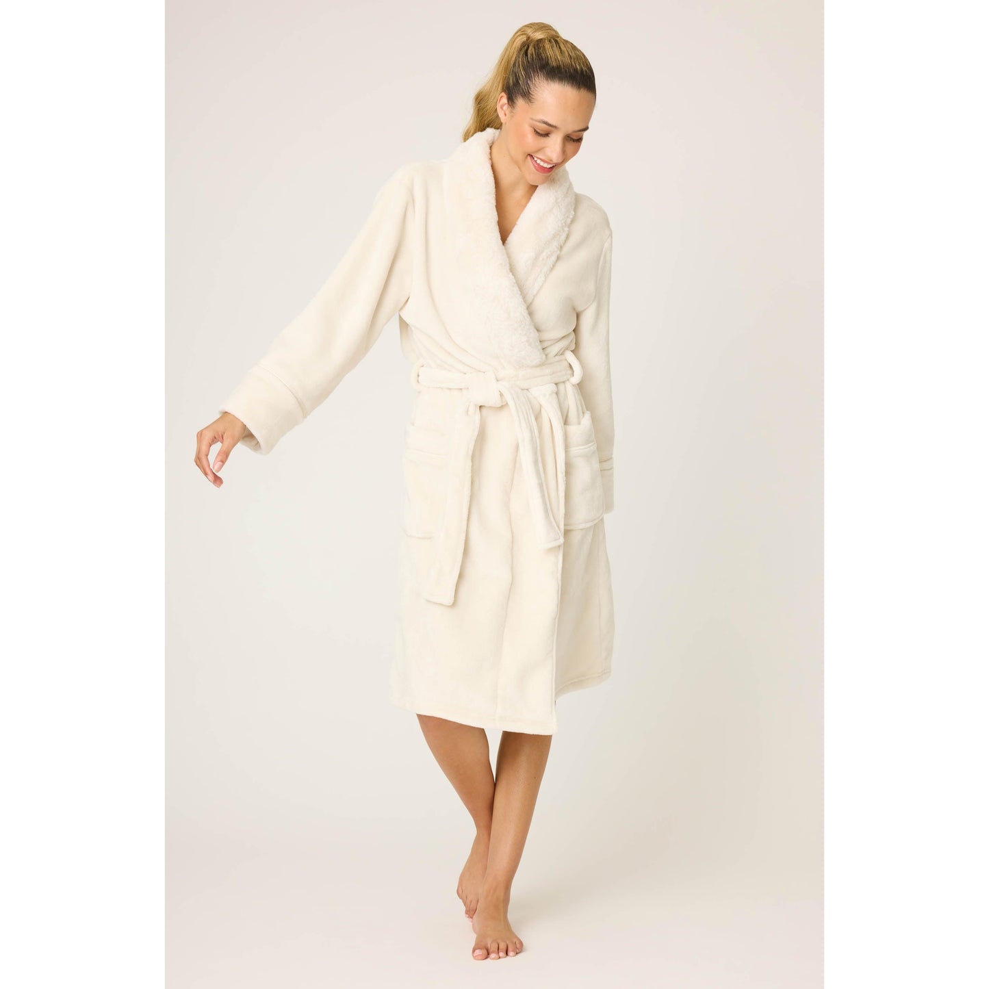 LUXE PLUSH ROBE-LADIES LOUNGE & SLEEPWEAR-PJ SALVAGE-JB Evans Fashions & Footwear