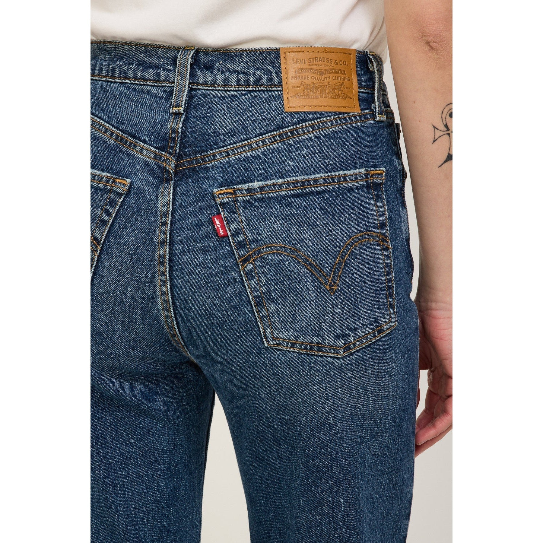 RIBCAGE STRAIGHT ANKLE MY HONOR NO DX-LADIES DENIM-LEVIS-JB Evans Fashions & Footwear