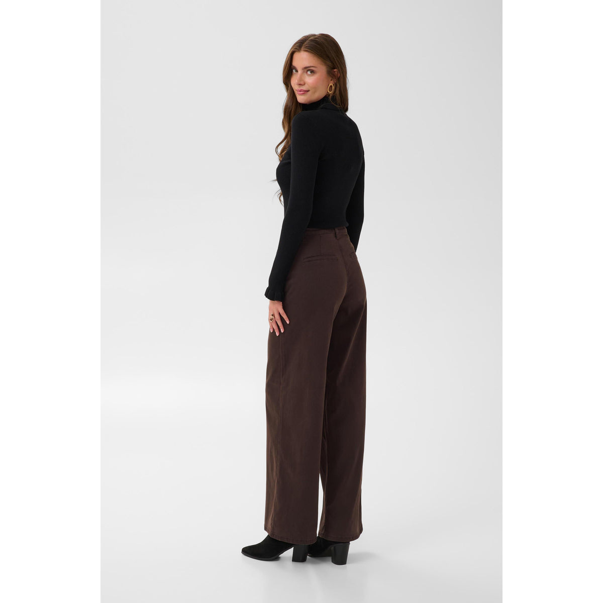 VISTI COLOURED DENIM PANT-LADIES DENIM-CREAM-JB Evans Fashions & Footwear