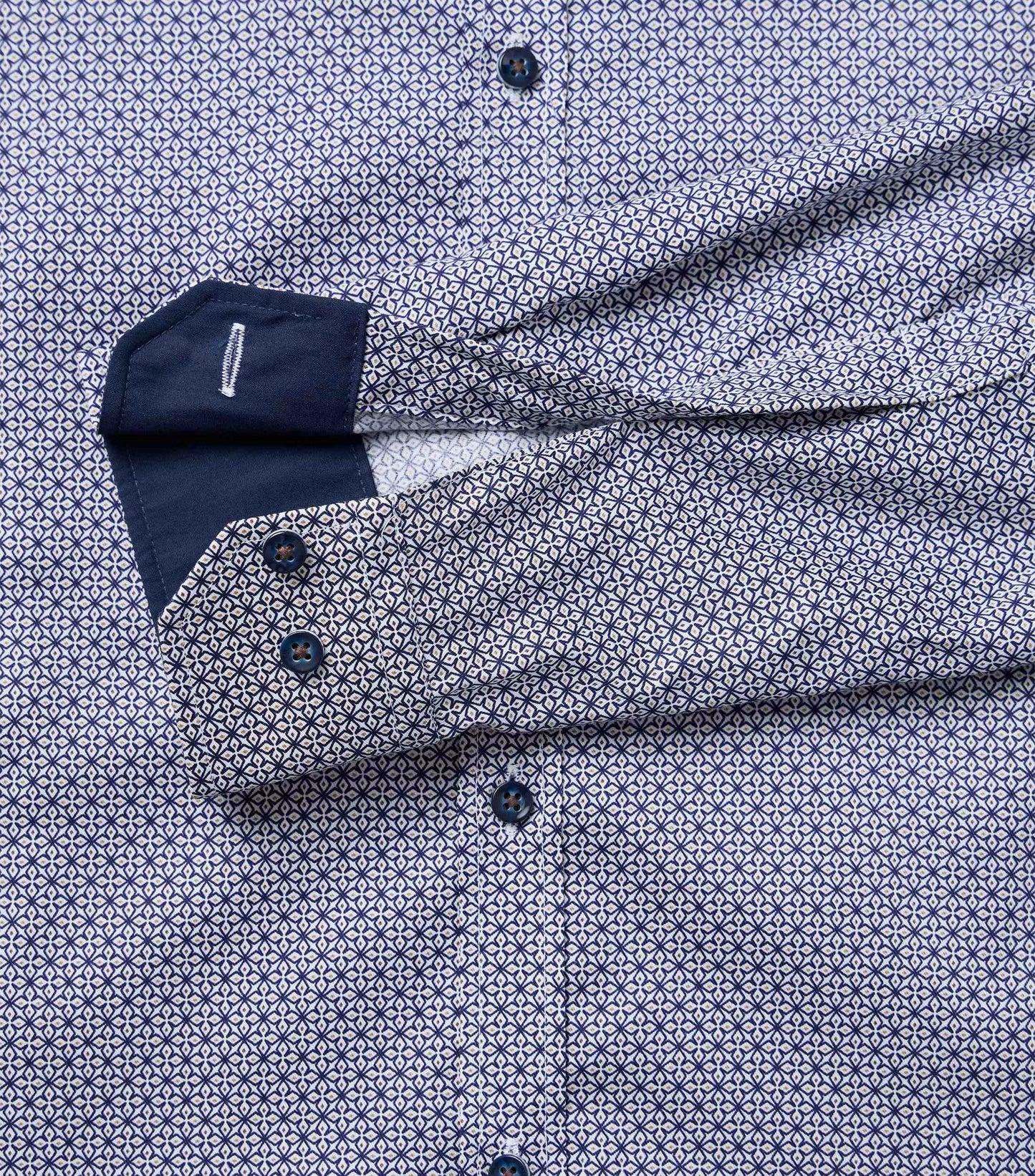 BODY FIT STAR PATTERN