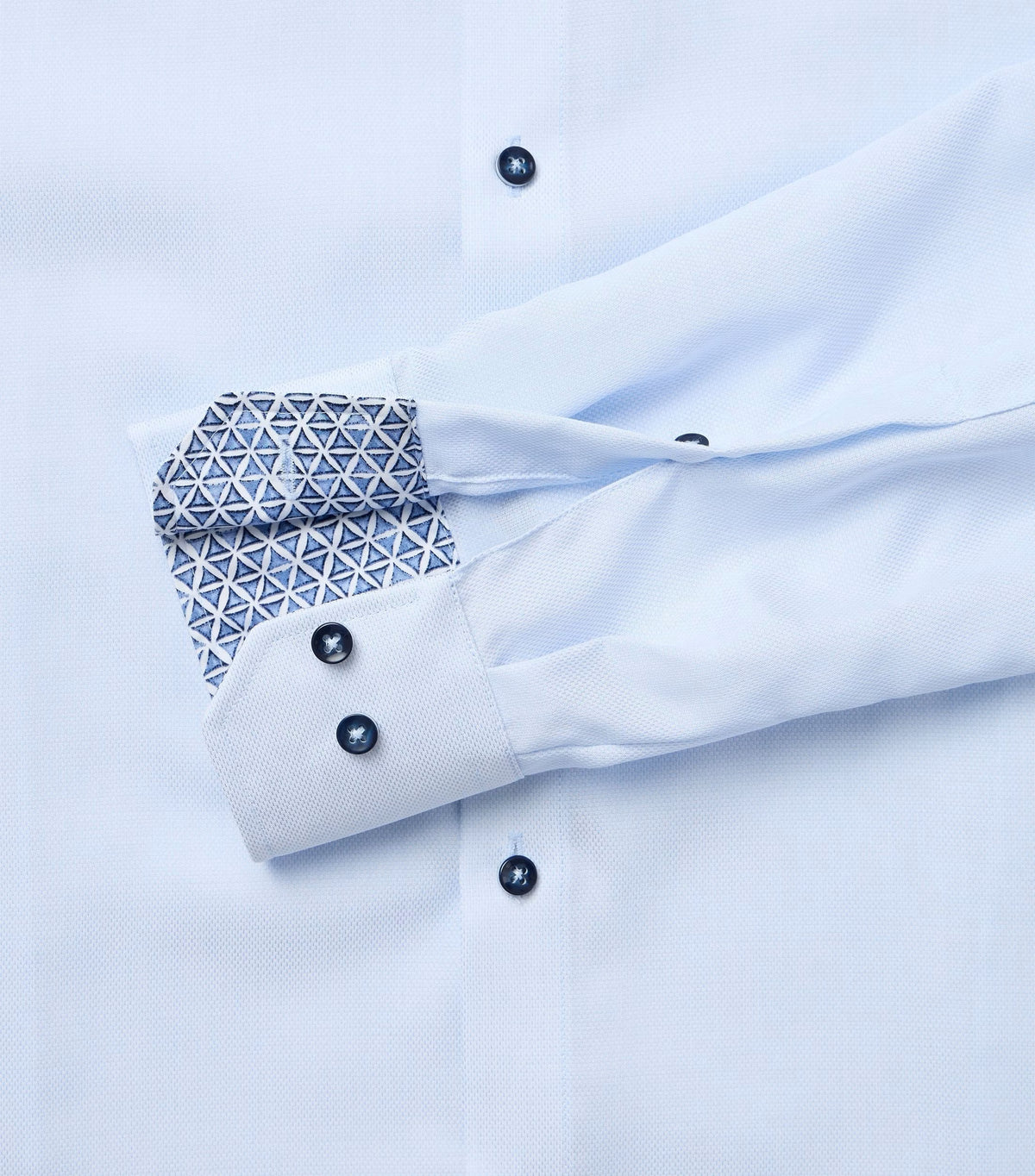 MODERN FIT TEXTURED WEAVE