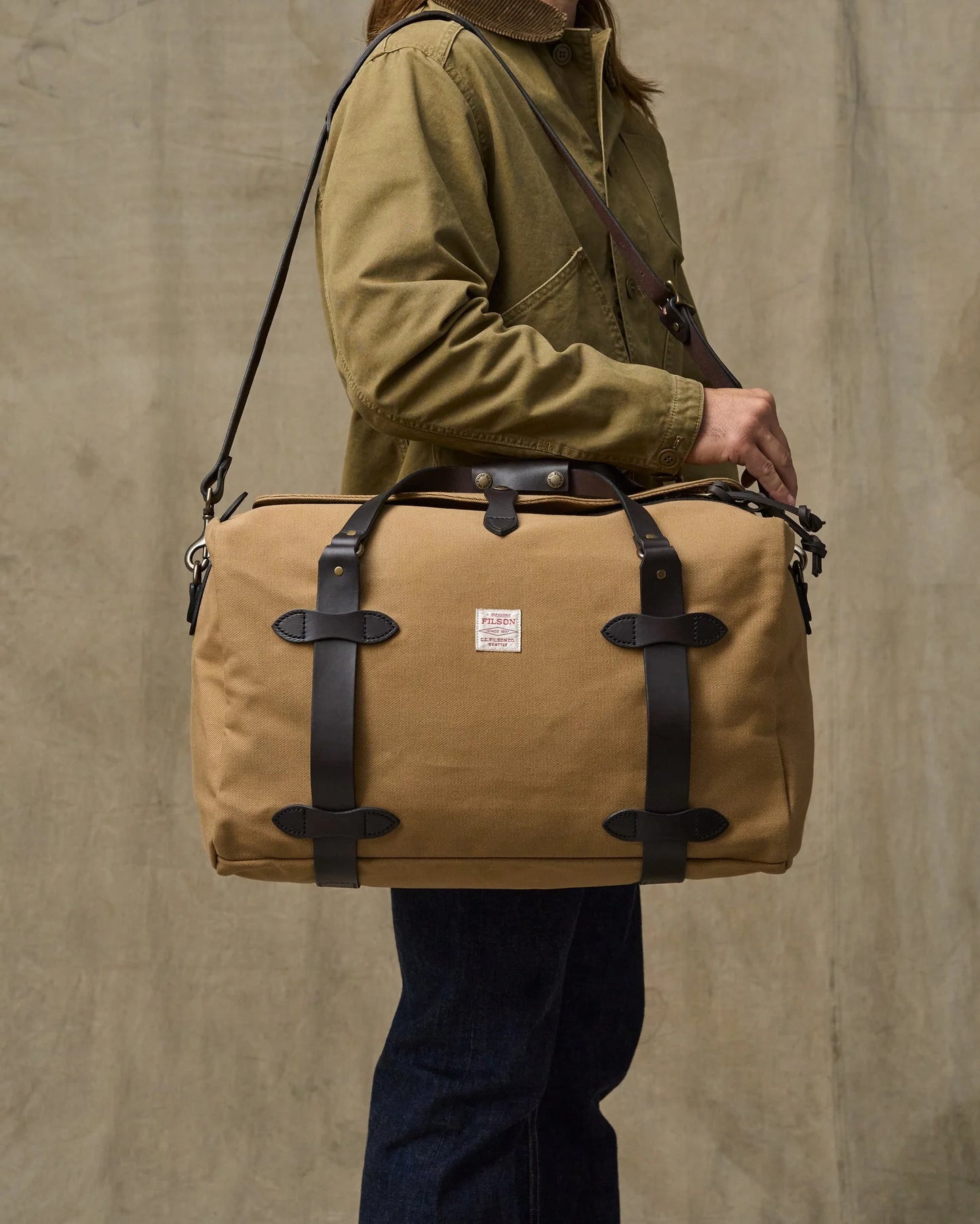 MEDIUM DUFFLE TAN