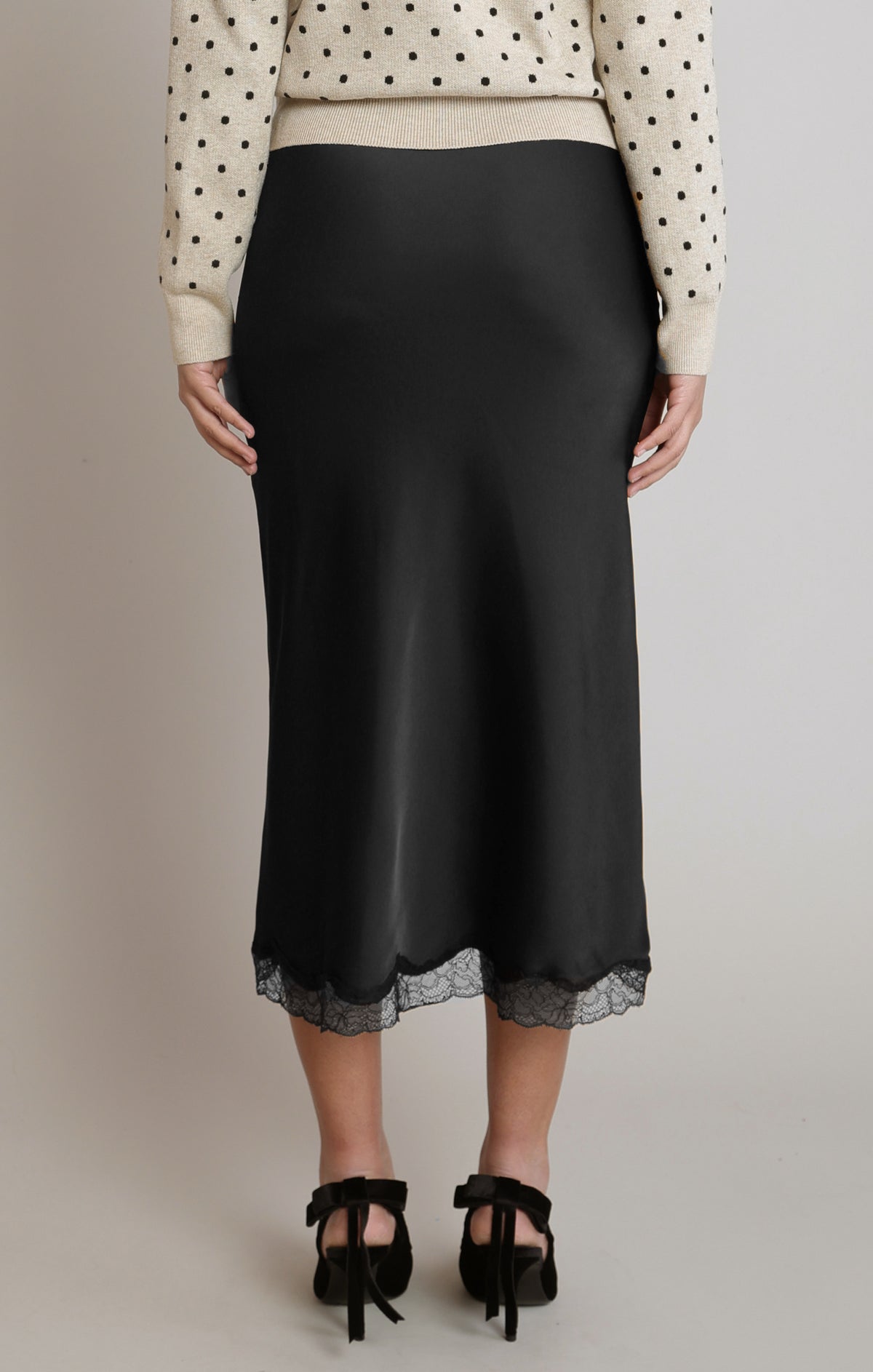 SATIN LACE SKIRT