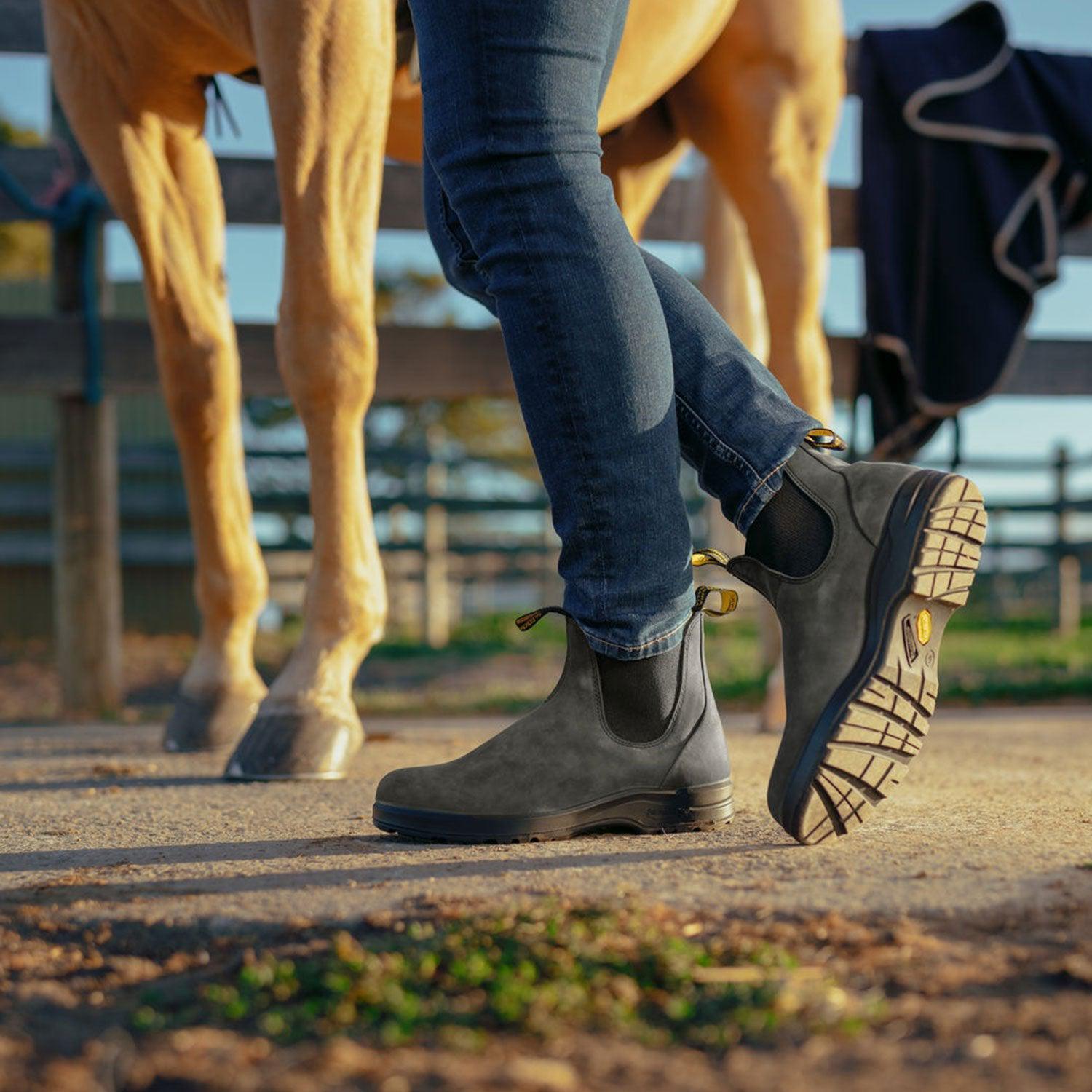 Blundstone black rustic sale